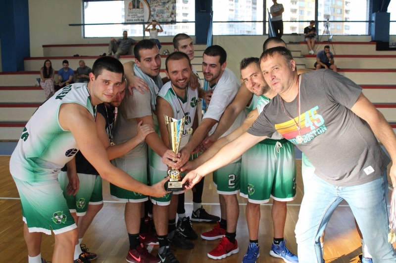 За трета поредна година баскетболистите на Ботев 2012 госryваха в
