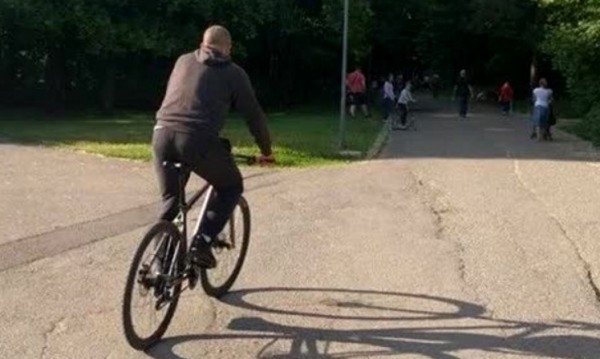 Полицаи заловиха колоездач въртял педалите мъртвопиян в Лом съобщиха от