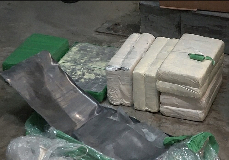 Пратка от 1300 килограма кокаин прикрит като картофи заловиха в