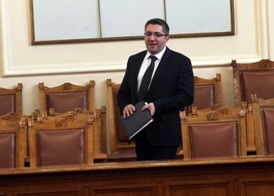 Парламентът одобри оставката на бившия регионален министър Николай Нанков като