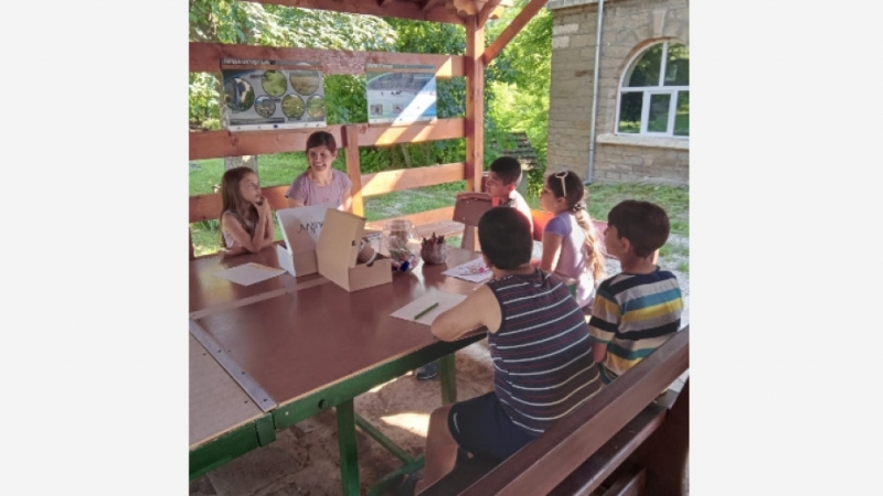 Успешно стартира тазгодишната детска лятна школа в село Ослен Криводол,