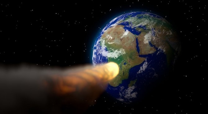 На 15 април един астероид с размерите на футболно игрище