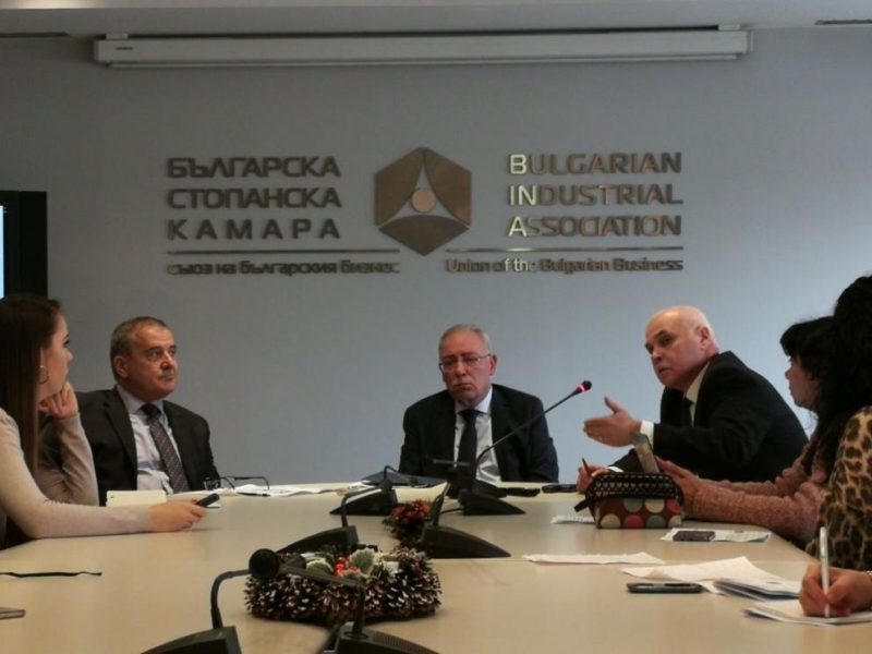 65 от участниците в проучване на Българска стопанска камара БСК няма да