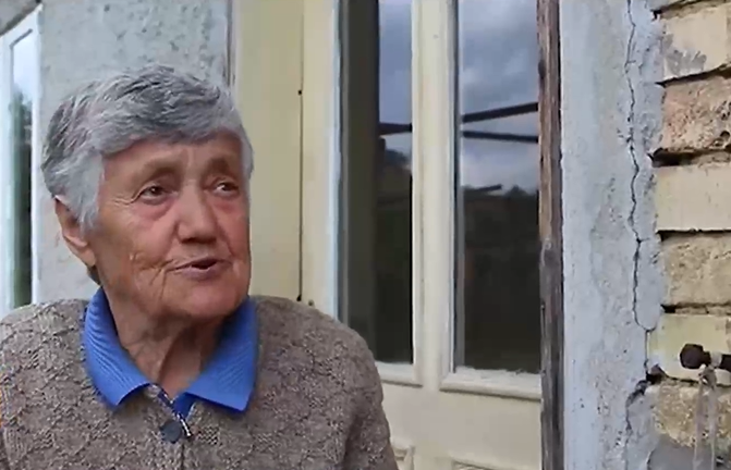 80 годишна жена дари пенсията си на болницата в Попово като
