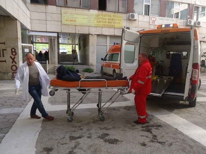 Работник в цех за мебели в берковско село е ранен