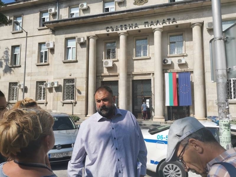 Адвокатът на Аксел Олеков Валери Илиев поиска съкратено съдебно