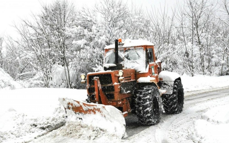 Врачанската фирма Пътстройинженеринг АД поема цялостното снегопочистване на пътната мрежа