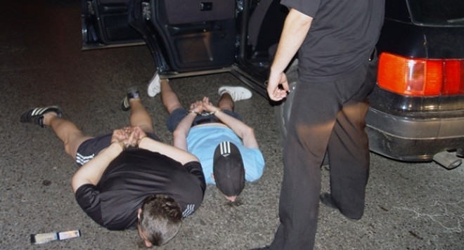 Трима мъже от Видин са задържани вчера в полицейския арест