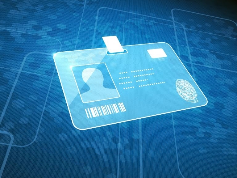 Българските лични карти най-сетне ще имат в тях и електронна