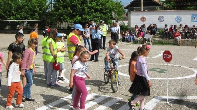 Децата и учениците ще учат безопасност на движението по пътищата