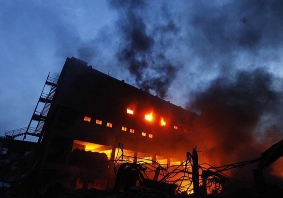 Пожар в изоставена сграда в Анкара отне живота на най-малко