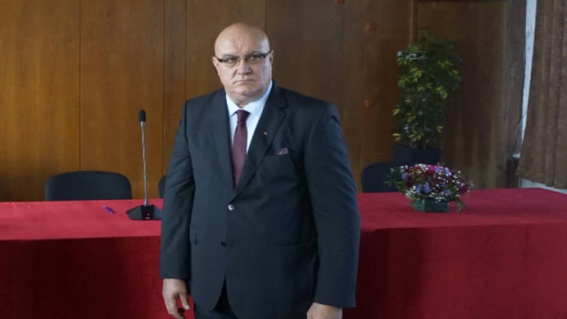 Новоизбраният кмет на община Видин д р Цветан Ценков общинските съветници