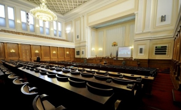 Парламентът прие окончателно внесените от ГЕРБ промени в Административно-процесуалния кодекс