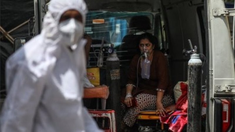 Индия регистрира рекордните 3780 смъртни случаи от коронавирус за 24 часа