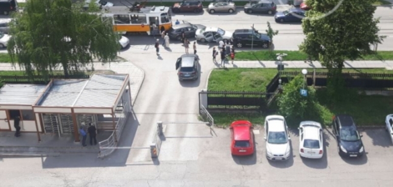 Няколко коли и трамвай се удариха в София съобщава Нова