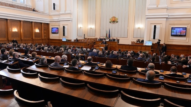 Депутатите ще гласуват искането на ГЕРБ за оставка на Валери