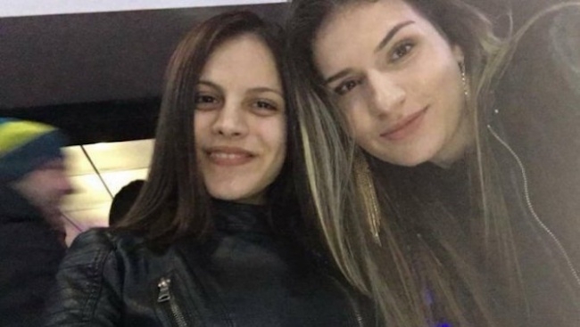 Две български момичета, живеещи в Чикаго, са в неизвестност от