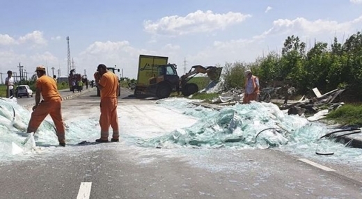 Тежка катастрофа край румънското село Узуну затвори пътя Русе