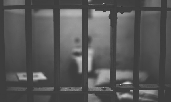 Затворник с доживотна присъда за жестоко убийство на дете осъди