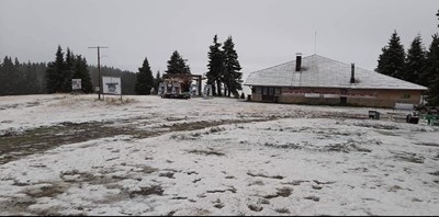 Първи сняг падна тази сутрин по високите части в Пампорово