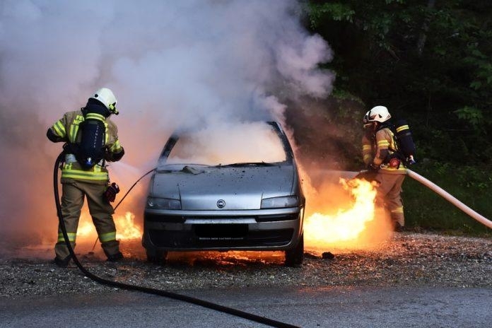 Кола е горяла през изминалата нощ в белослатинското село Търнава
