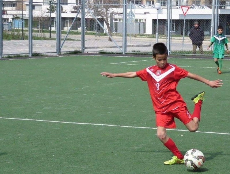 Доскорошният капитан на детския футболен тим на врачанския Ботев Иван