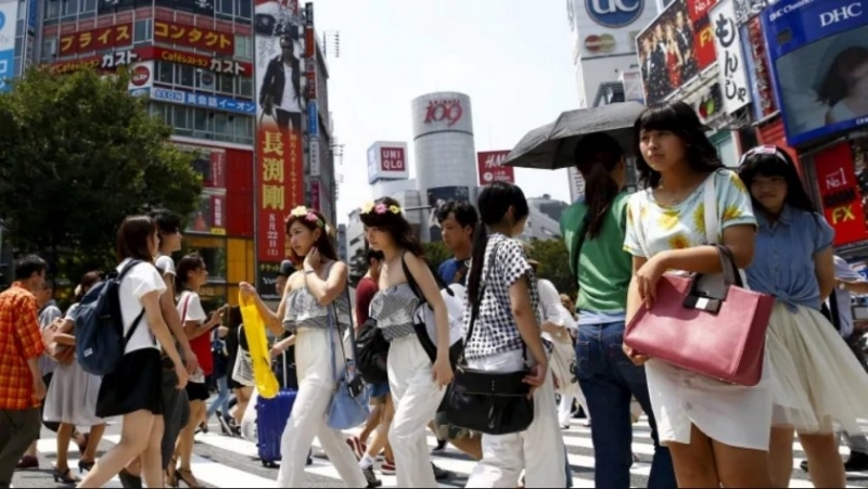 Населението на Япония е намаляло с 556 000 души през