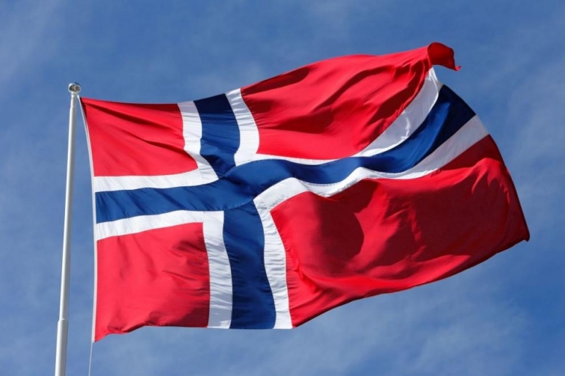 Норвежкият министър на правосъдието Тур Микел Вара подаде оставка, след