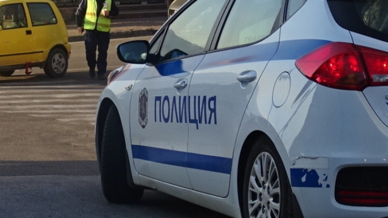 Полицията в Русе издирва шофьор, убил пешеходец и избягал, съобщиха