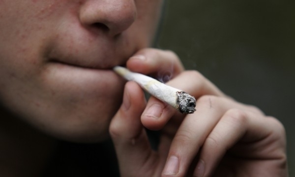 Полицаи намериха у младеж в Монтана чай за пушене съобщиха