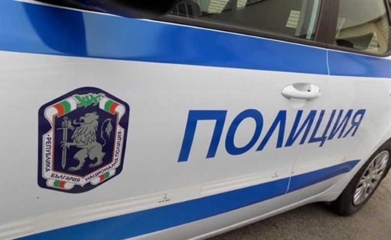 Мъж от Хасково, заловен да превозва шестима сирийци в кв.