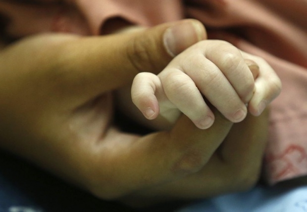 Служители от Второ РУ изясняват случай на пострадало тримесечно бебе
