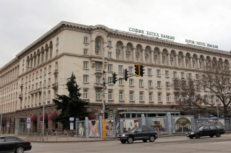 Хотел Шератон в София който от няколко години се преименува
