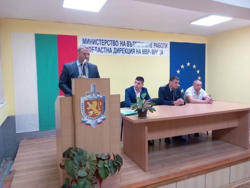 Директорът на областната дирекция на МВР Враца старши комисар Красимир