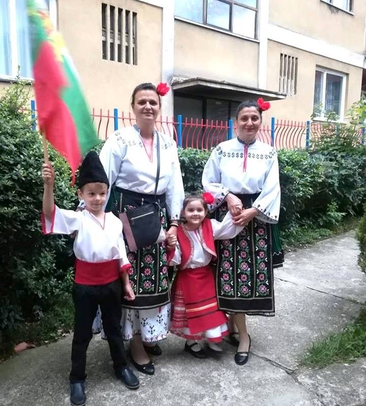 Екип от детска градина Мир в Козлодуй посетиха република Сърбия където