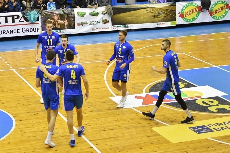 Волейболният "Монтана" дебютира с победа в европейските клубни турнири. Българският