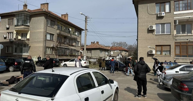 Две фамилии са се сбили в село Новачене, съобщиха от
