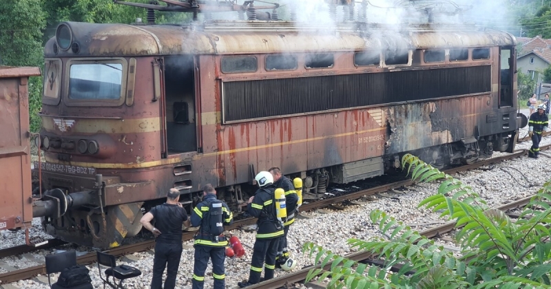 Локомотив се запали на гара в Монтанско, съобщиха от пресцентъра