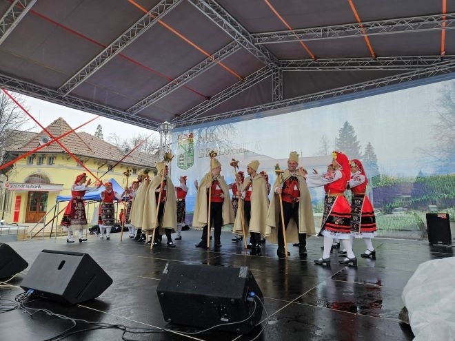 Въпреки капризите на времето днес Берковица се събра за да