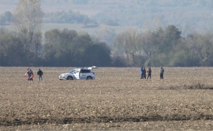 Парашутистът паднал край Ботевград тази сутрин е приет в крайно