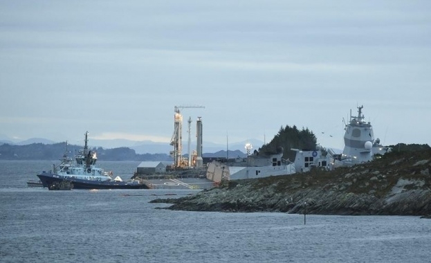 Фрегата на норвежкия флот и малтийски петролен танкер се сблъскаха