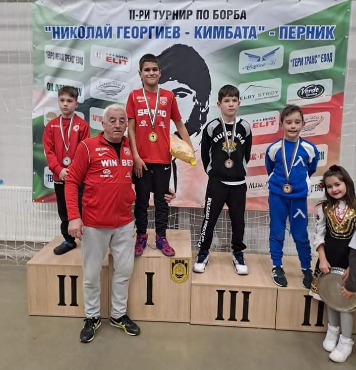 Ботев 93 /Враца/ се прибра с 5 медала от международен