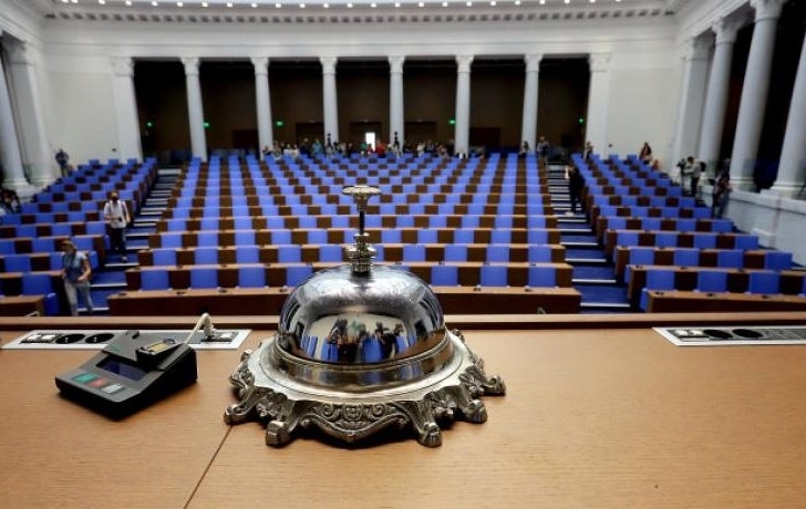 Депутатите решиха 44-ото Народно събрание да бъде закрито на 25