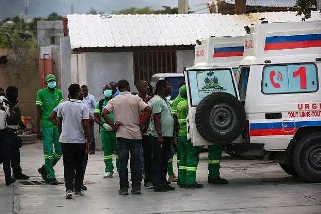 Двама журналисти и полицай бяха убити от банда при повторното