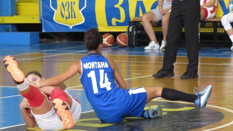 Шампионът на България Монтана отстъпи със 17 точки разлика