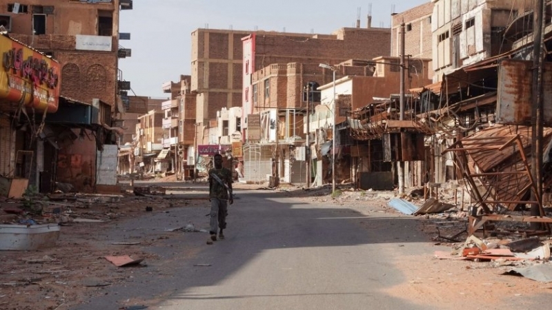 Най малко сто души са убити при атака в Судан съобщава