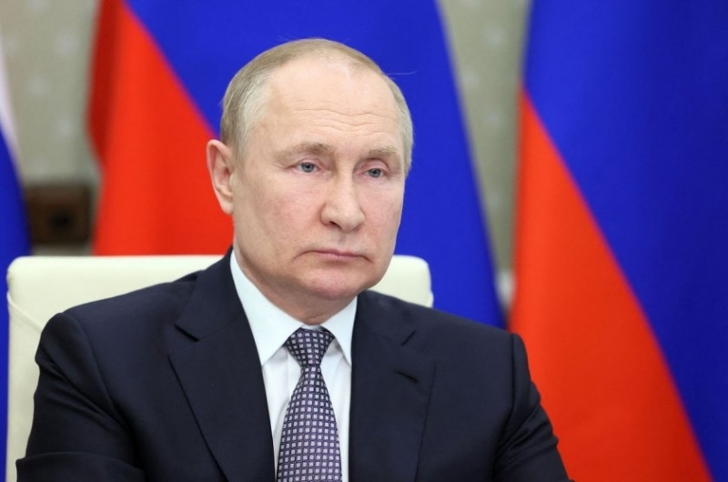 Президентът на Русия Владимир Путин подписа закон приравняващ към държавна