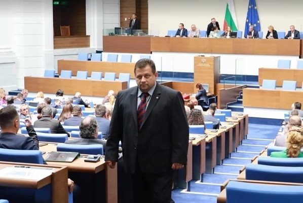 Николай Марков който доскоро беше лидер на парламентарната група на