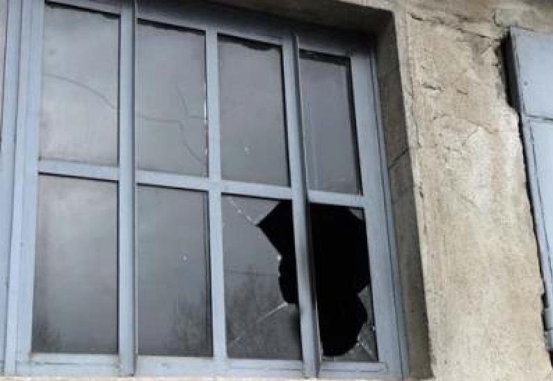 Побеснял мъж е изпотрошил къща в монтанското село Охрид, съобщиха