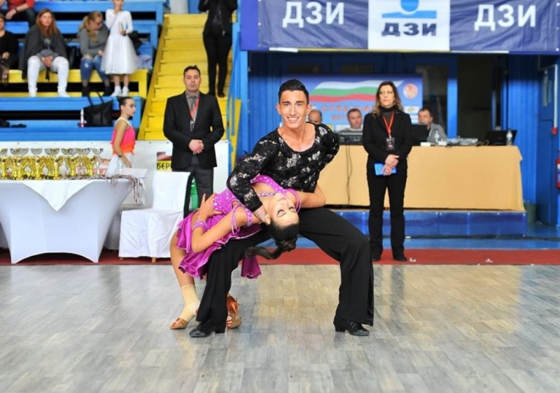 Танцови двойки от Молдова Словения Унгария и България триумфираха в
